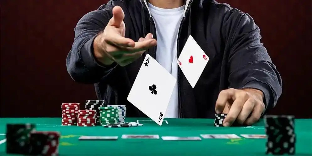 德扑最大的牌叫什么术语？德扑术语 chip leader